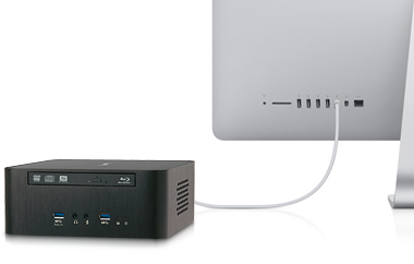 Echo 15 Thunderbolt Dock Connected to Thunderbolt Display