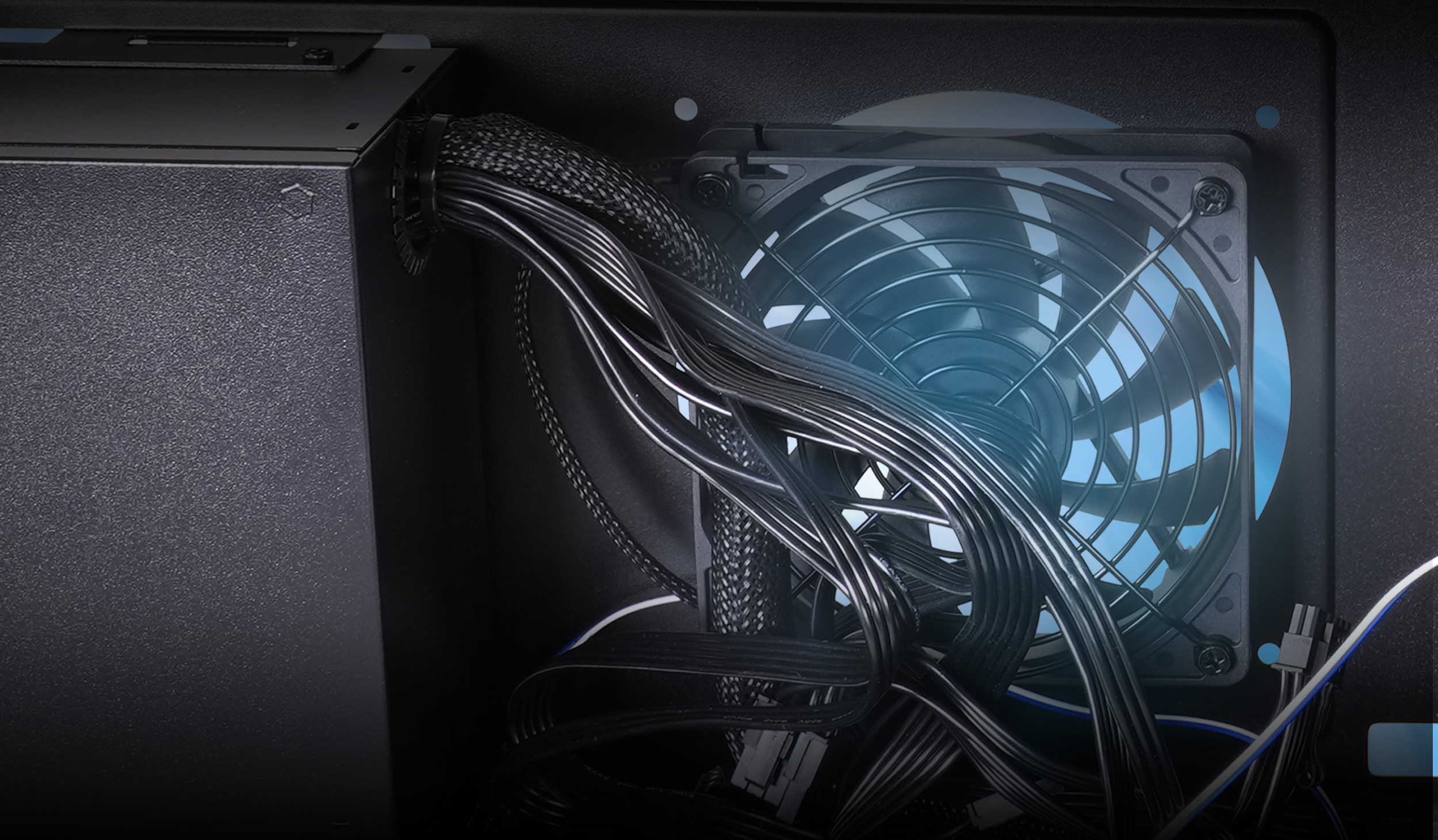 Breakaway Box 850T5 interior photo of cooling fan.