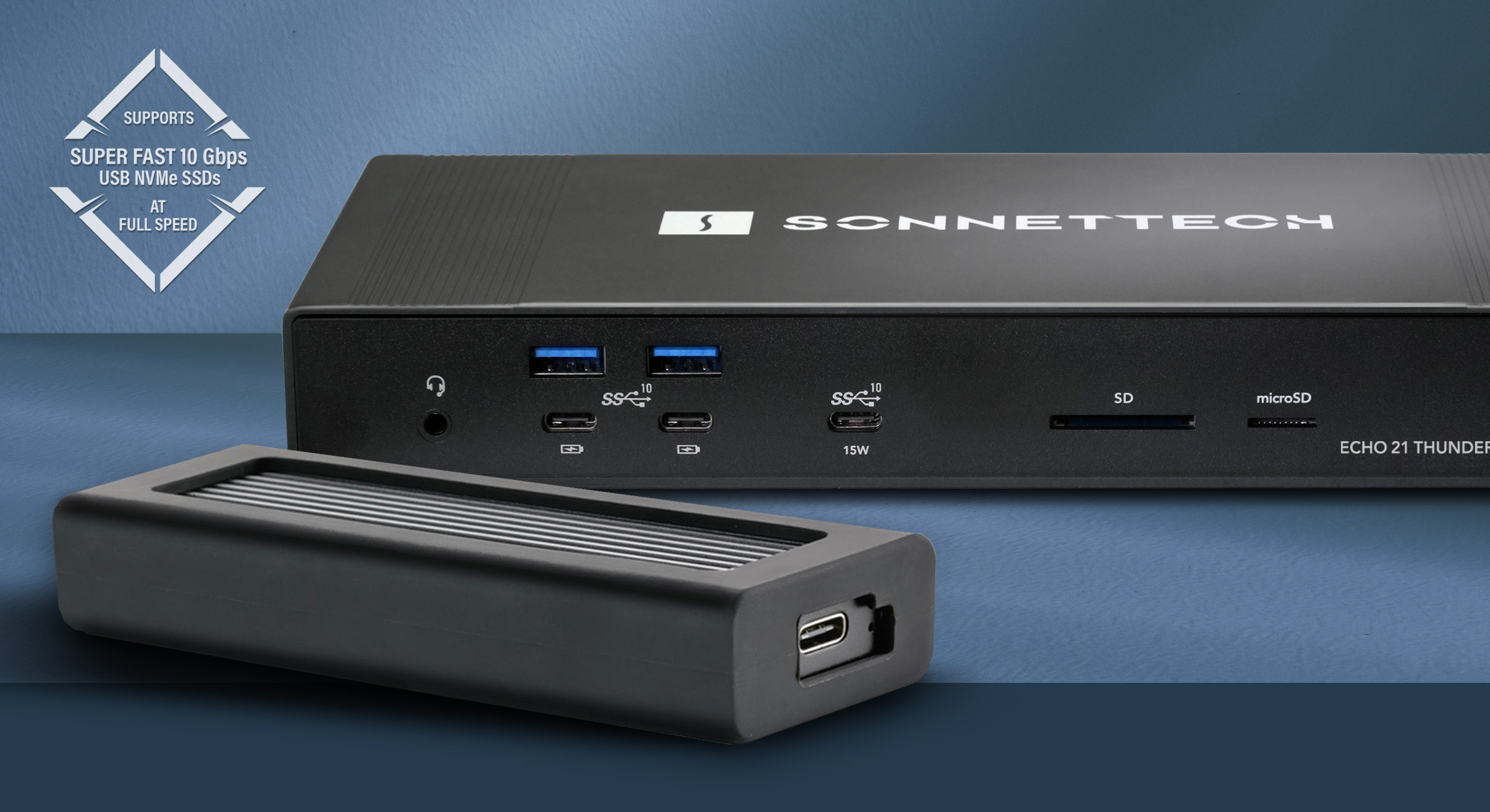 Portable SSD connected to front USB-C port on Echo 21 Thunderbolt 5 SuperDock.