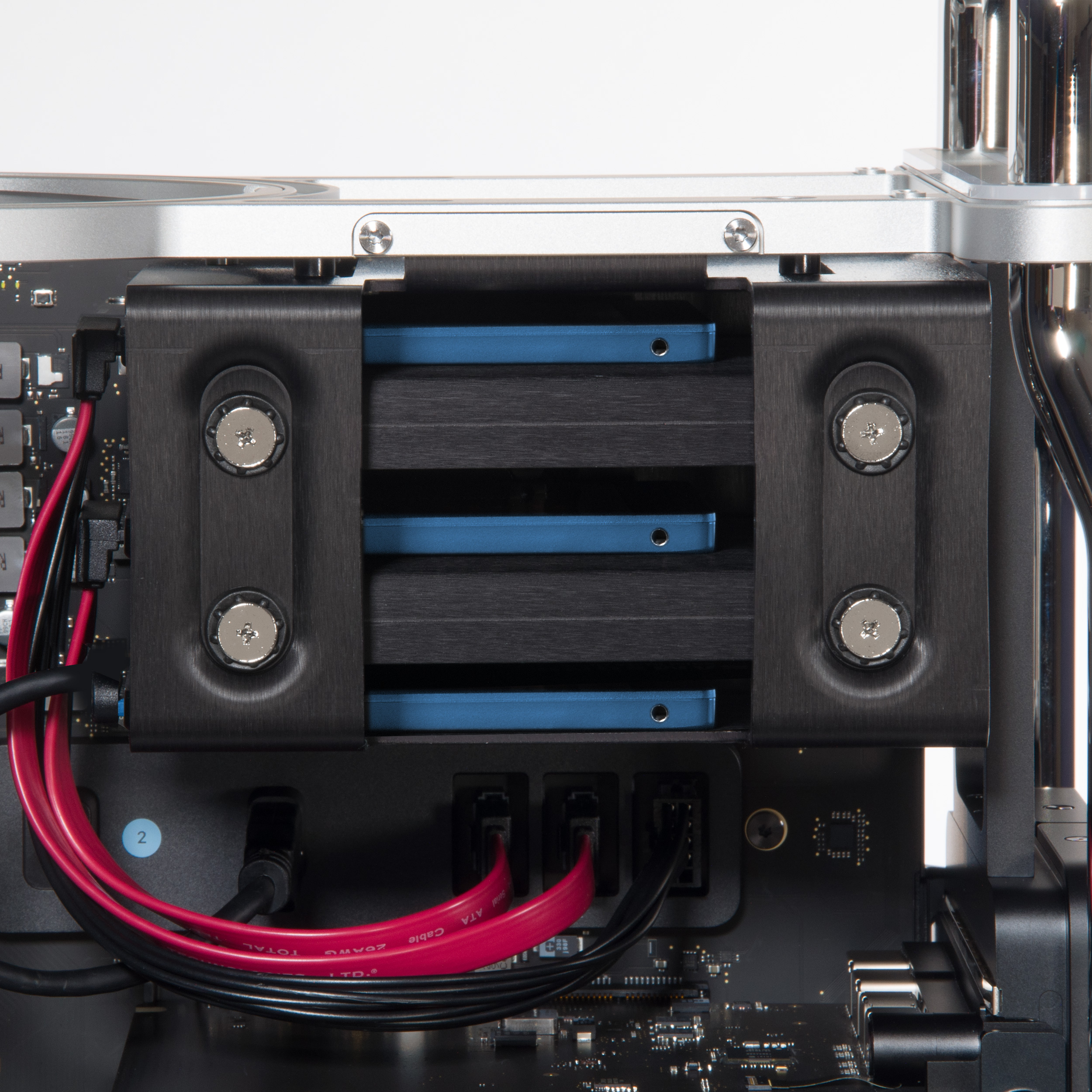 Fusion Flex J3i with 3 SSDs Installed in Mac Pro (2019)