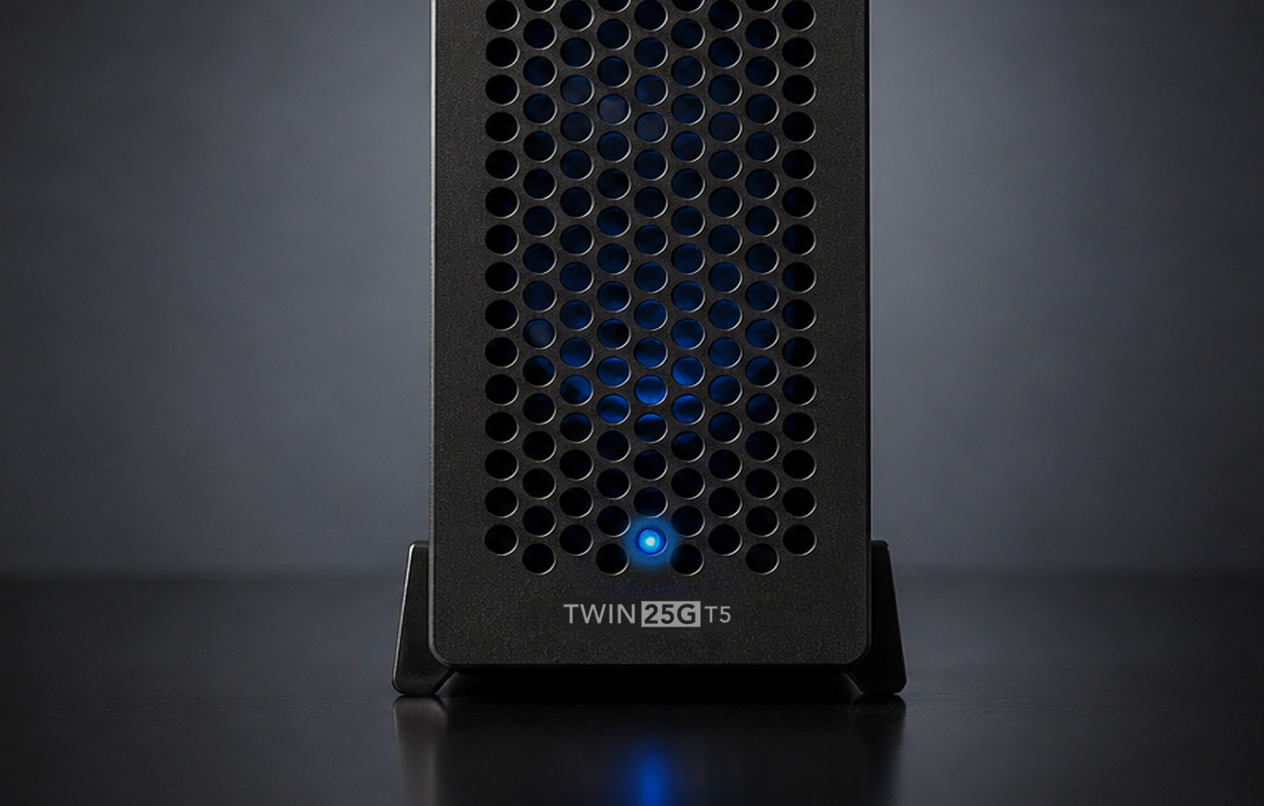 Close up front view of Twin25G T5 Thunderbolt adapter.